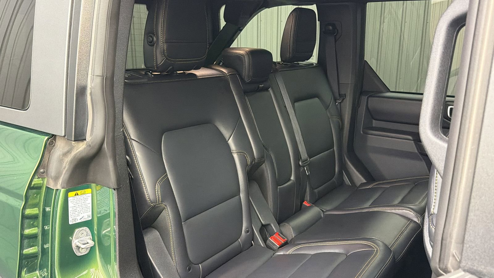 Used 2025 Ford Bronco Badlands image 35