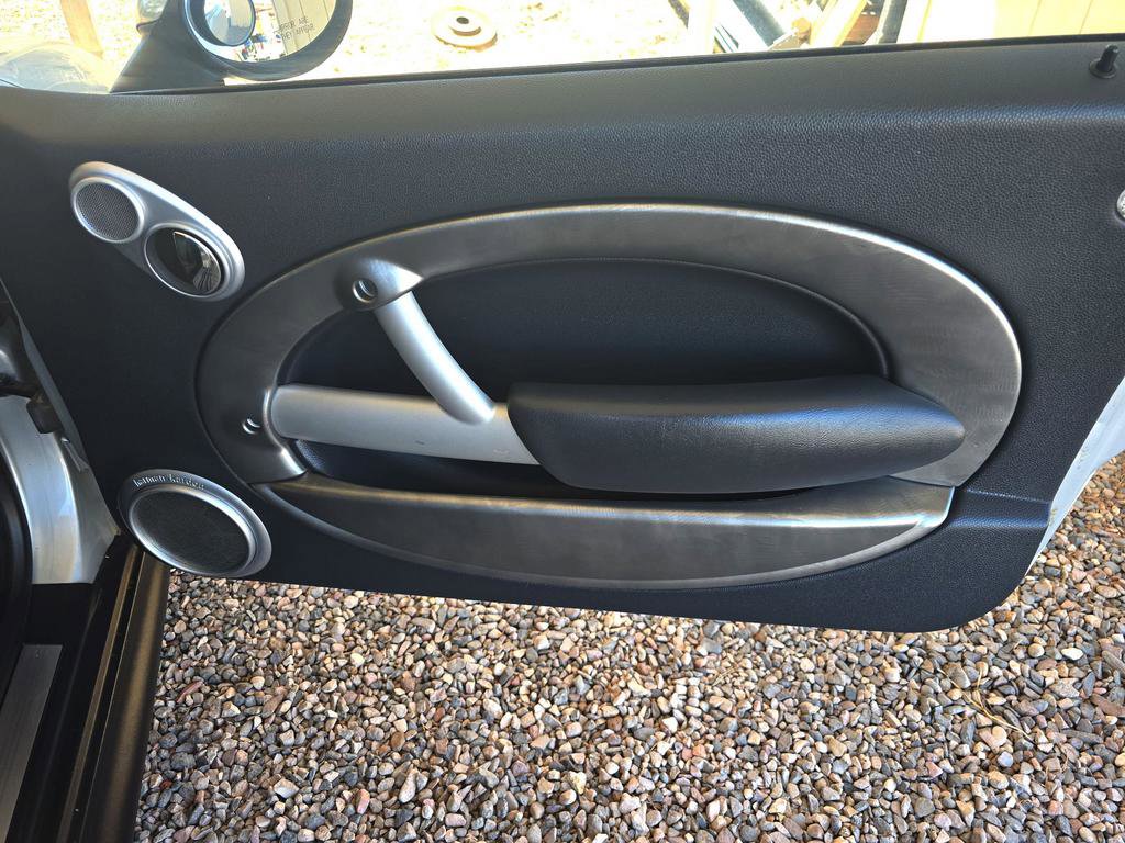 Used 2005 MINI Cooper S image 25