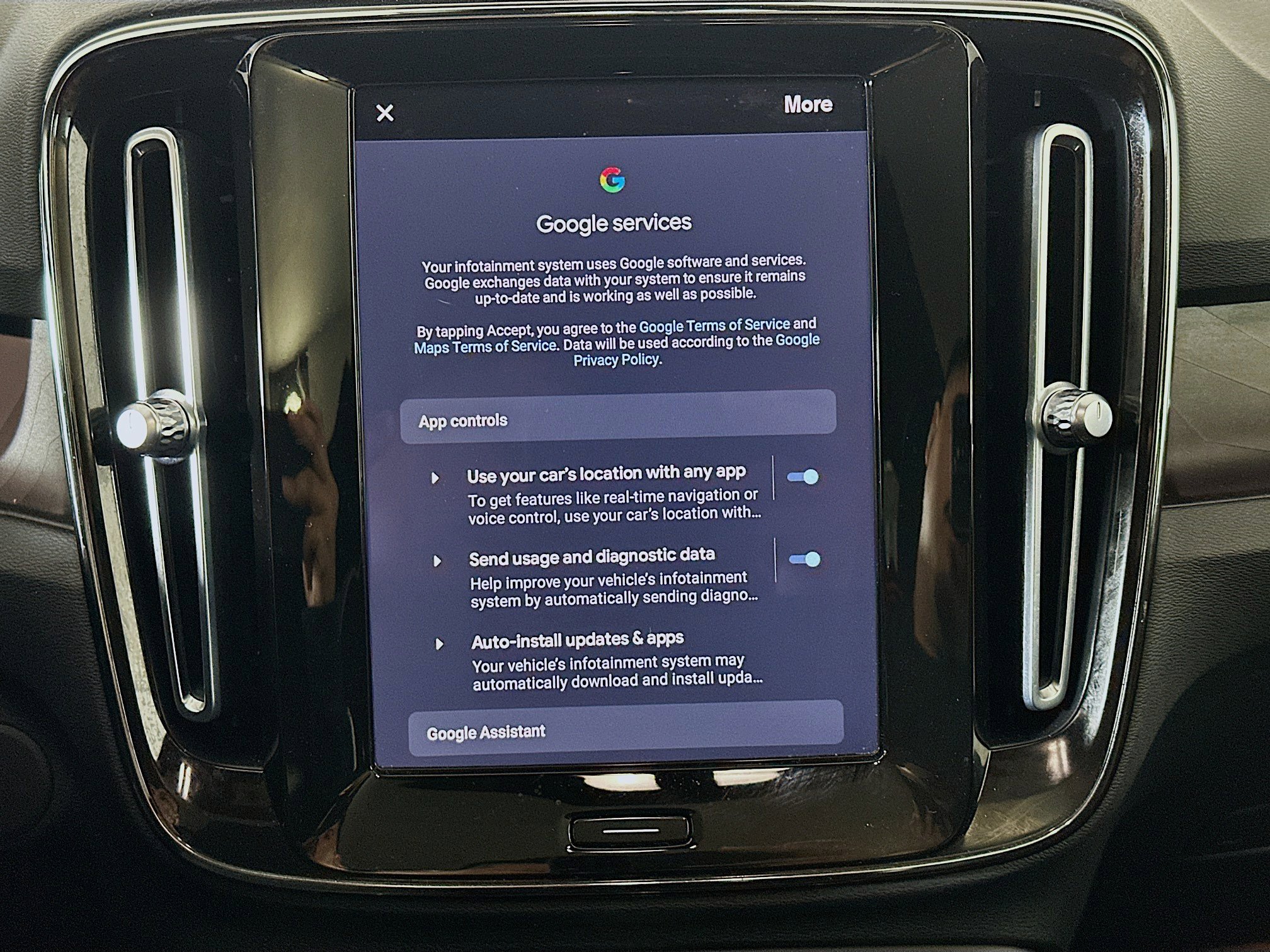 Used 2023 Volvo C40 P8 Recharge Plus AWD/4WD image 22