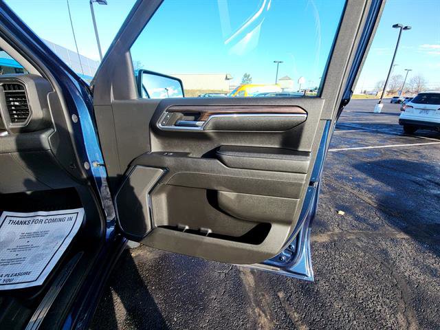 Used 2023 Chevrolet Silverado 1500 LT image 10