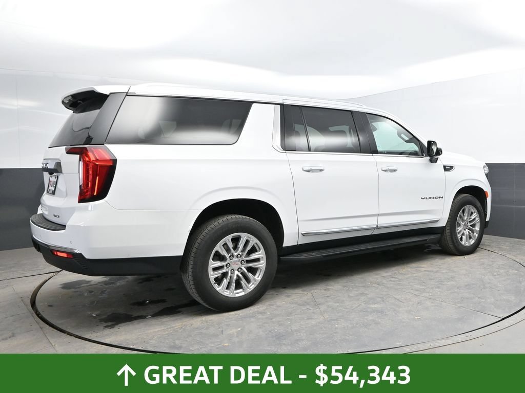 Used 2023 GMC Yukon XL SLT w/ SLT Luxury Package AWD/4WD image 4