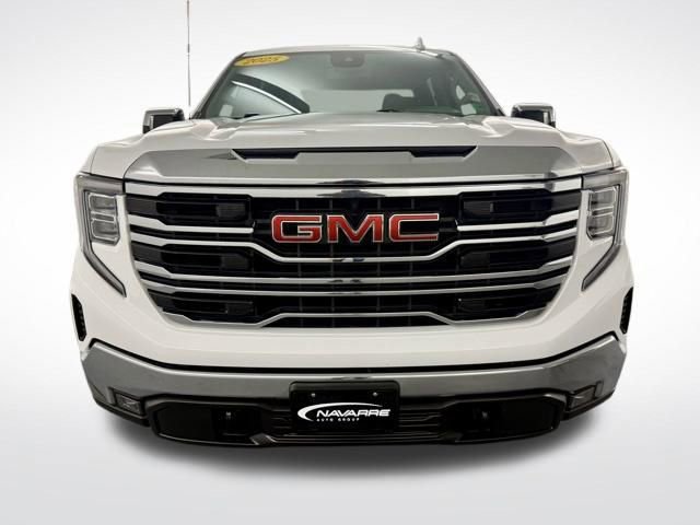 Used 2025 GMC Sierra 1500 SLT image 4