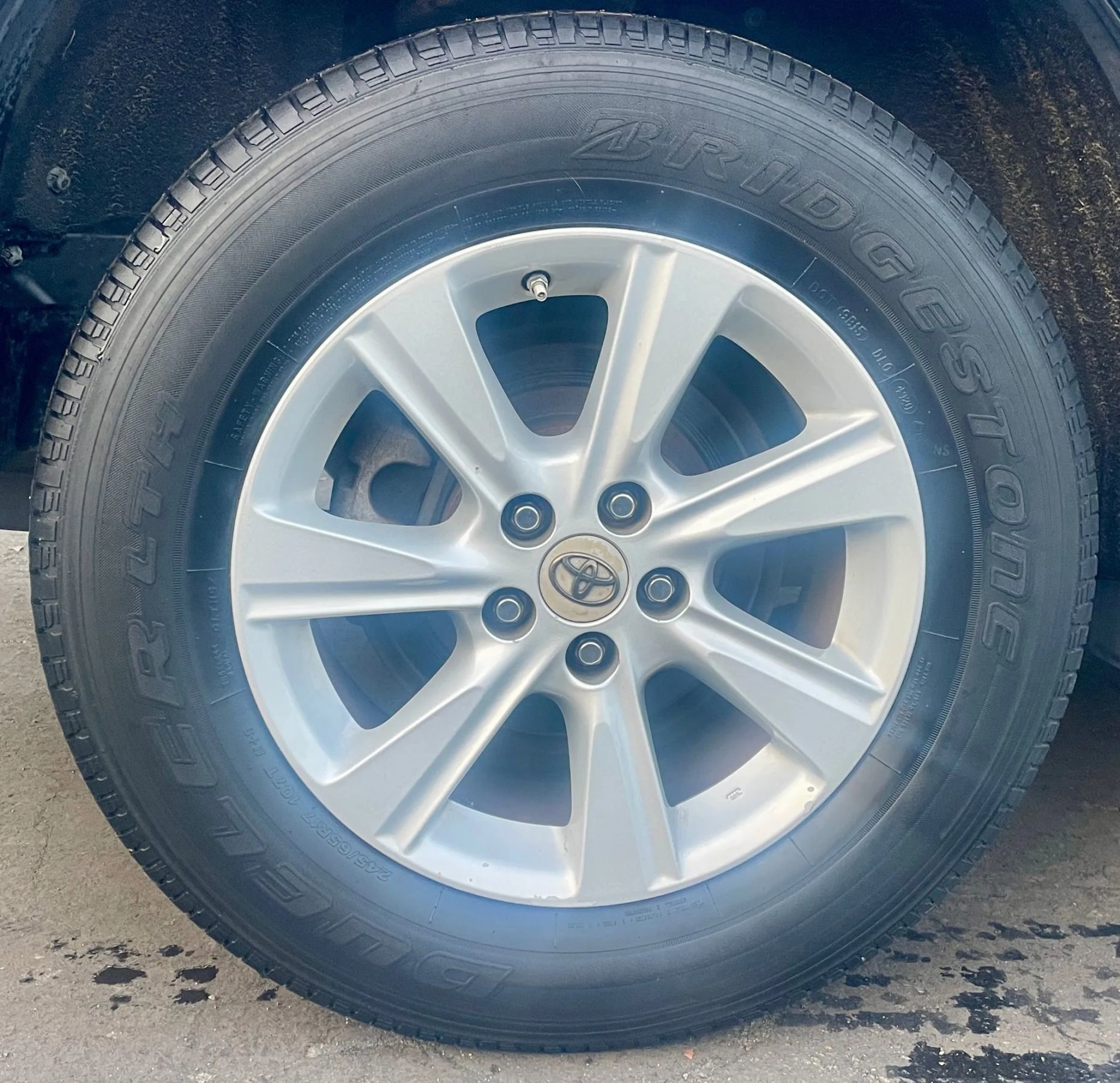 Used 2012 Toyota Highlander SE image 6