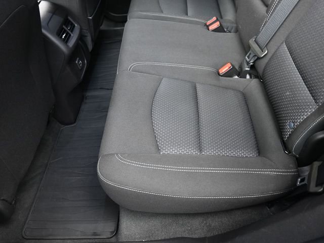 Used 2024 GMC Terrain SLE w/ Driver Convenience Package image 21