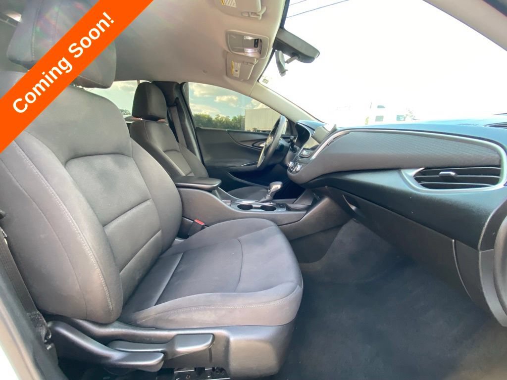 Used 2021 Chevrolet Malibu LS FWD image 32