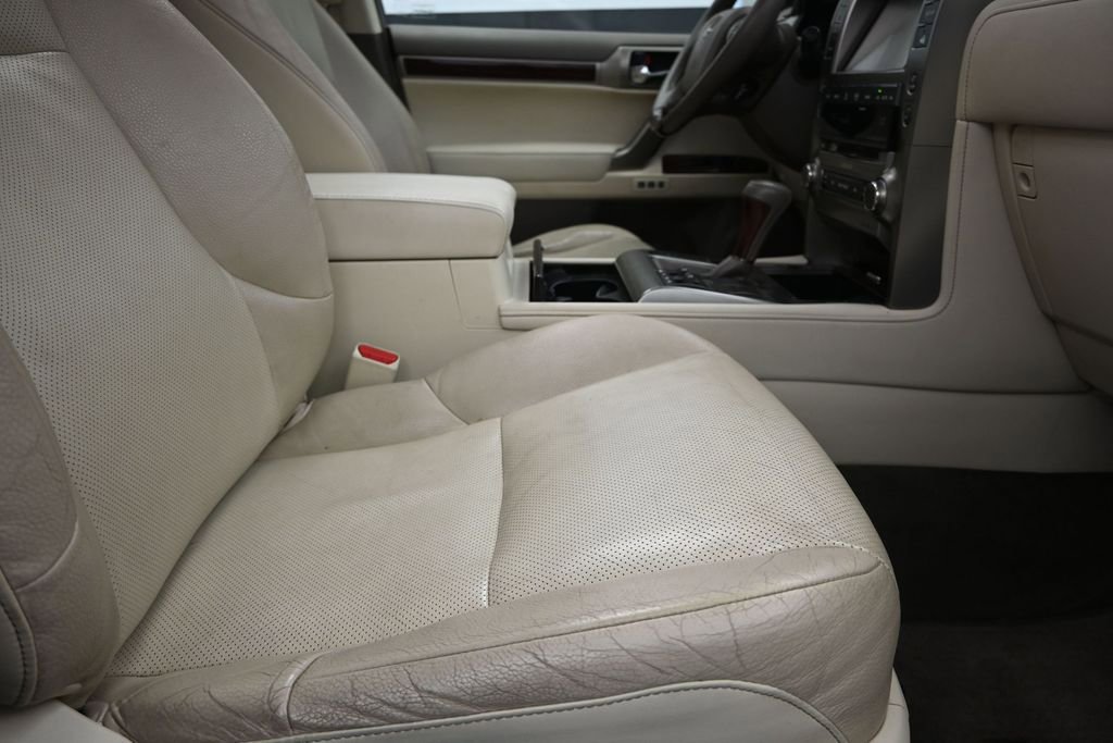 Used 2015 Lexus GX 460 w/ Premium Package AWD/4WD image 25