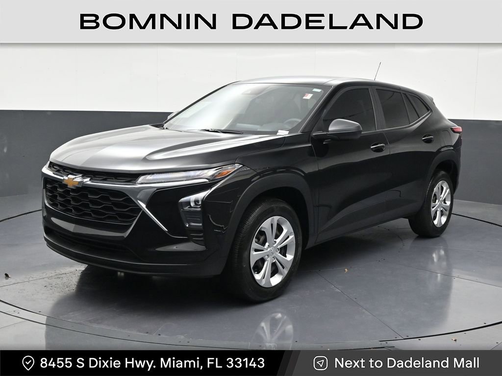 Used 2025 Chevrolet Trax LS video 1