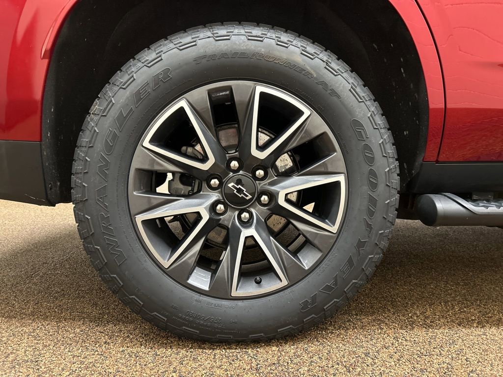 Used 2022 Chevrolet Tahoe Z71 w/ Luxury Package image 31