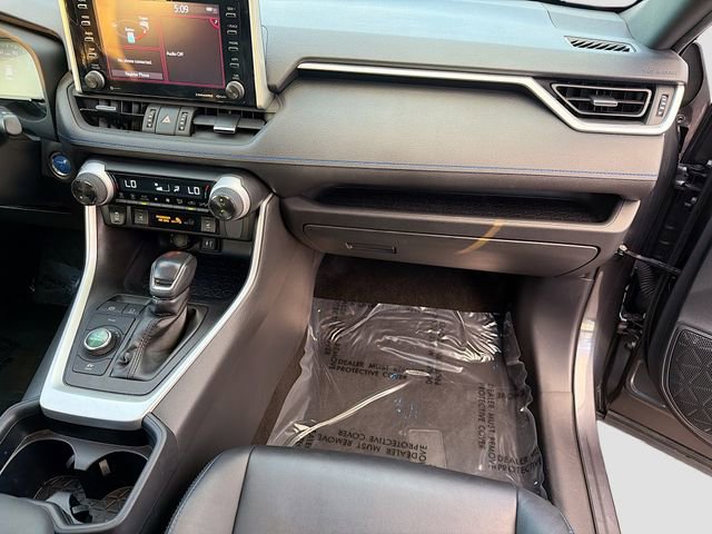 Used 2019 Toyota RAV4 XSE w/ XSE Weather Package image 18