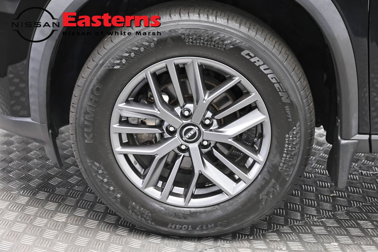 Used 2023 Nissan Rogue S AWD/4WD image 32