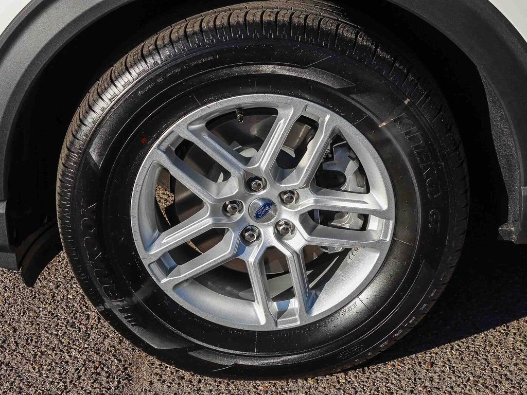 New 2026 Ford Explorer Active w/ Active Comfort Package RWD image 6