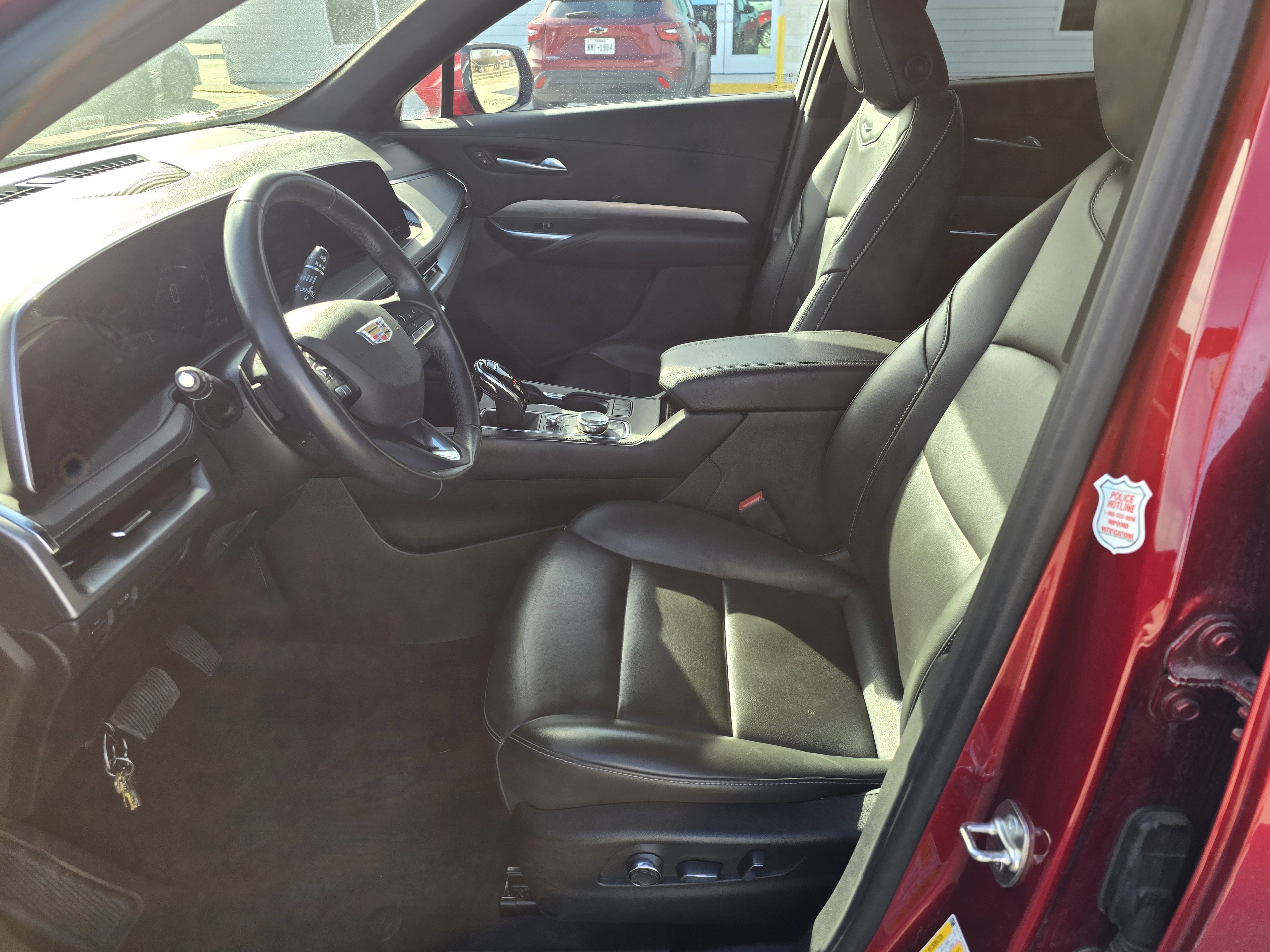 Used 2024 Cadillac XT4 Premium Luxury image 11