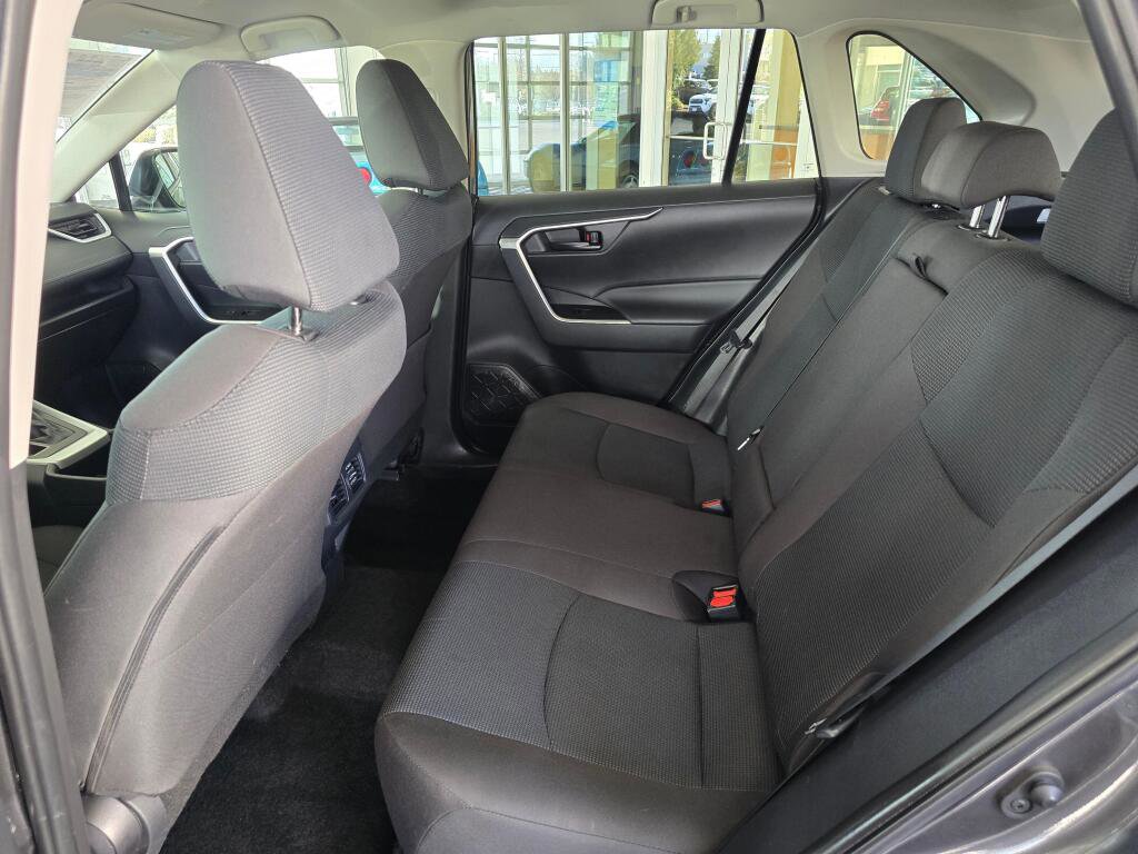 Used 2025 Toyota RAV4 LE image 36