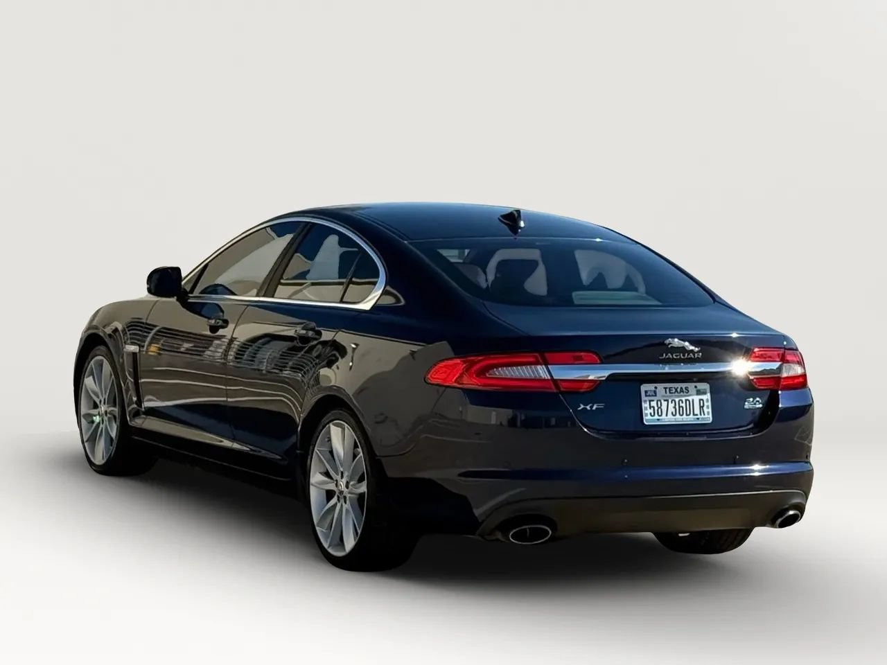 Used 2015 Jaguar XF Portfolio AWD/4WD image 6
