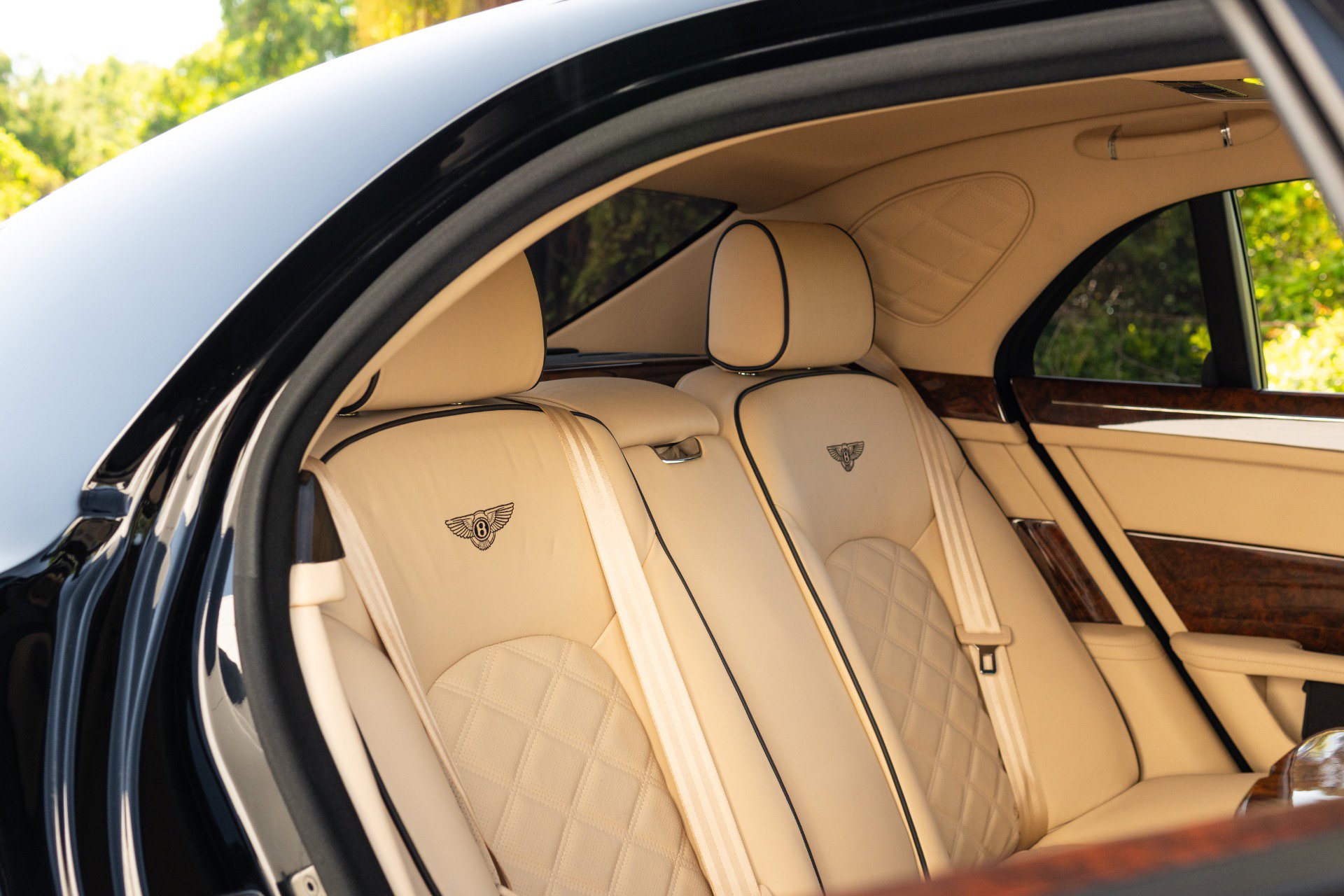 Used 2014 Bentley Mulsanne RWD image 76