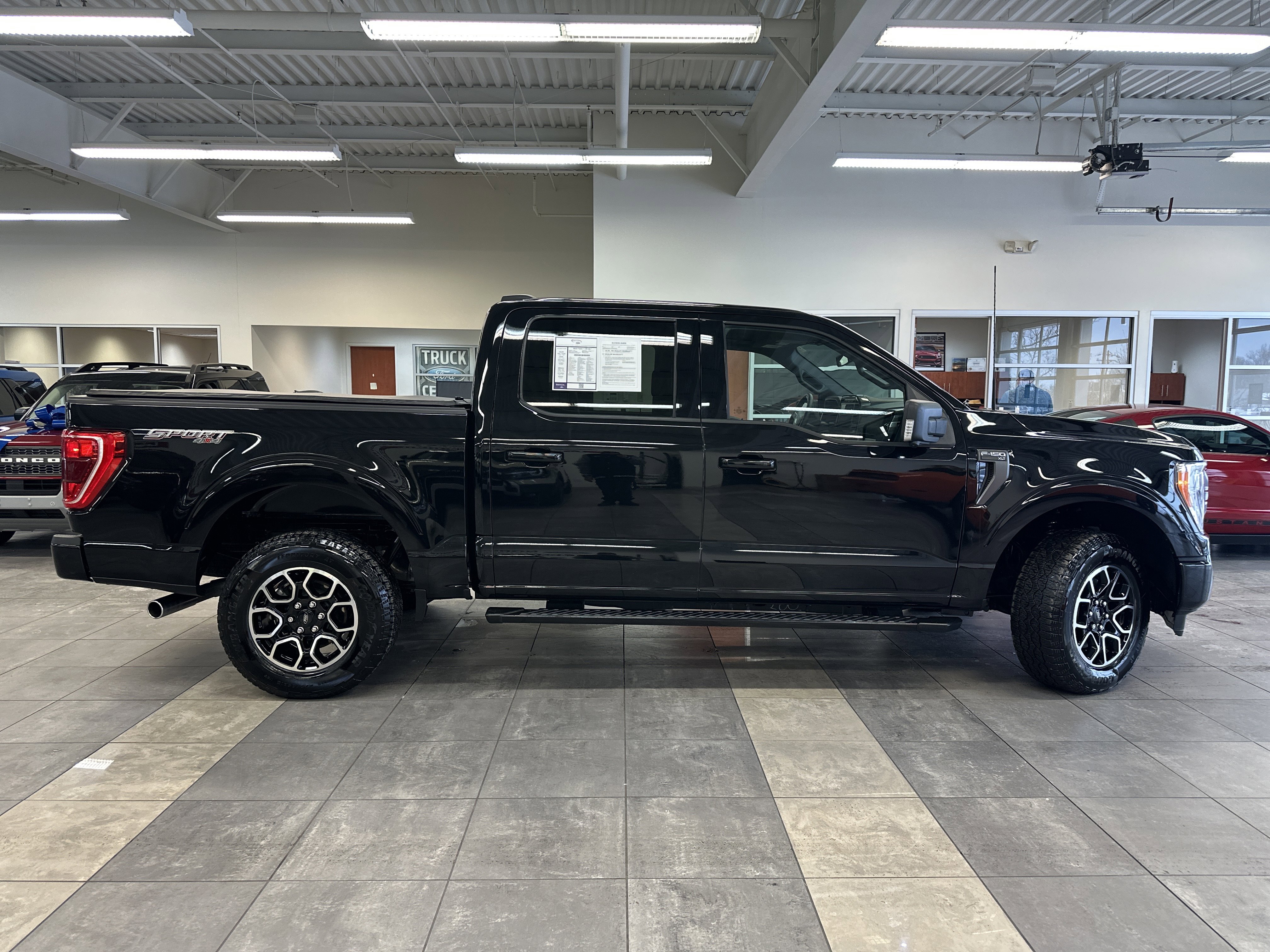 Used 2023 Ford F150 XLT w/ Equipment Group 302A High image 15