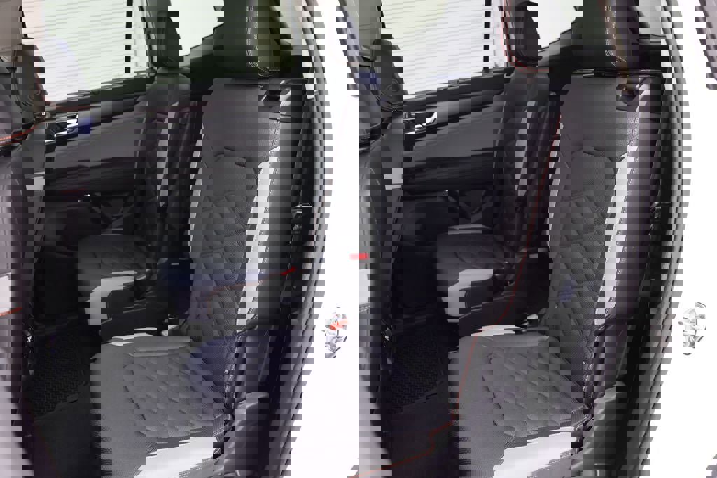 Used 2025 Volkswagen Atlas Peak Edition SE image 13