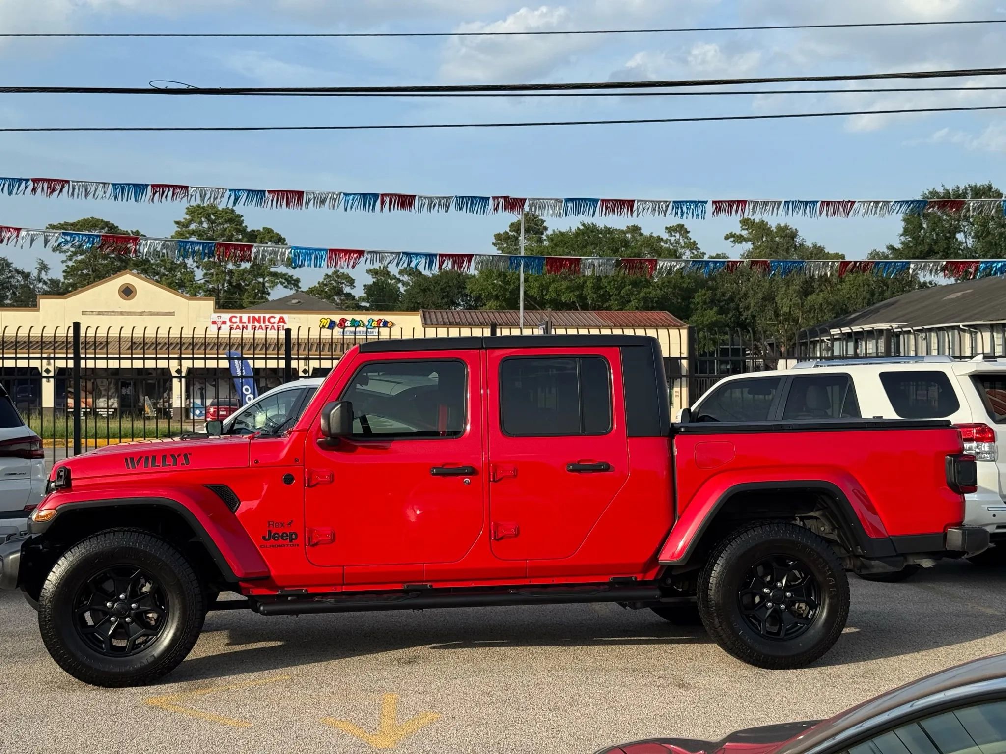 Used 2021 Jeep Gladiator Sport image 10