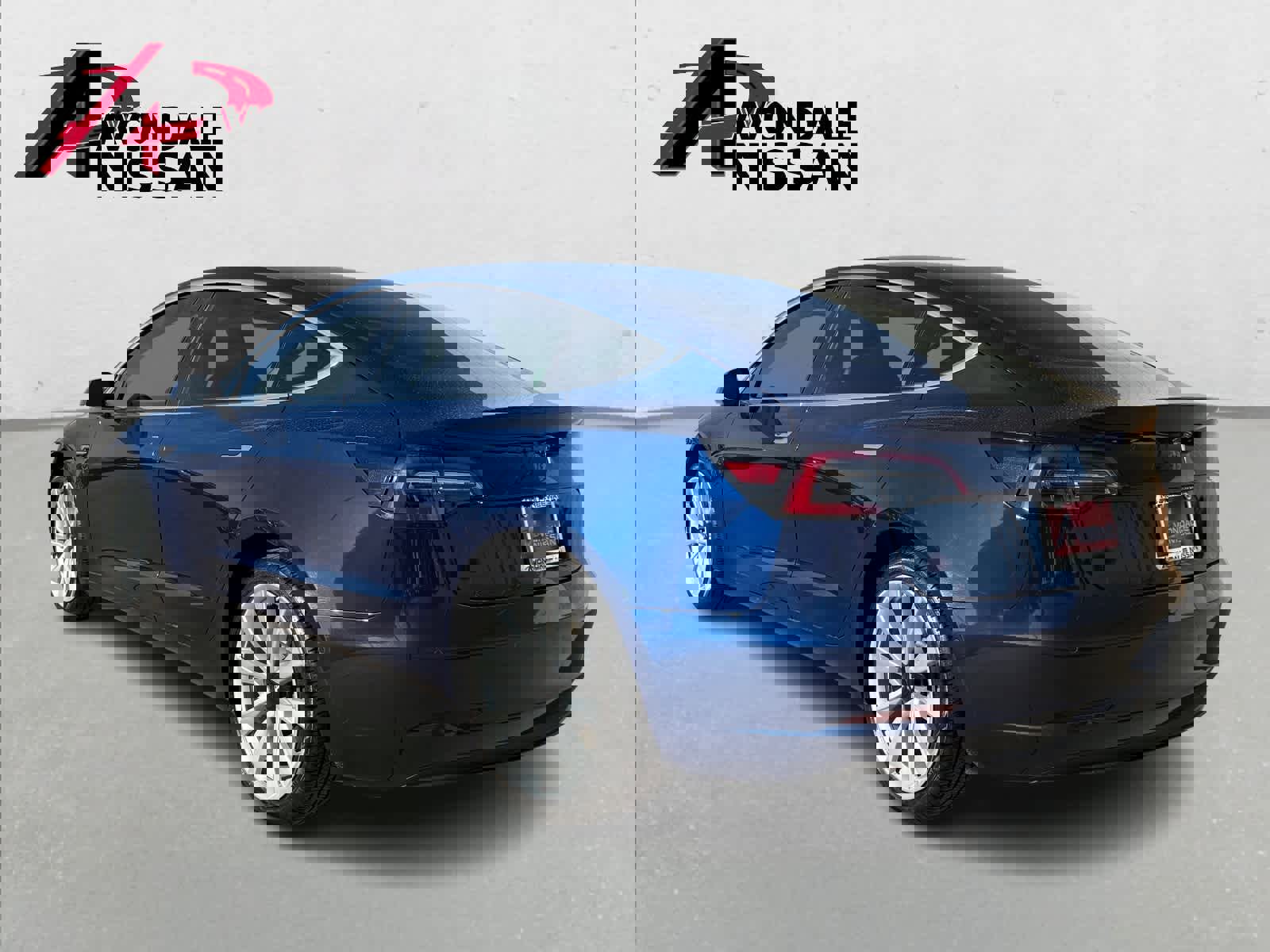 Used 2018 Tesla Model 3 Long Range image 4