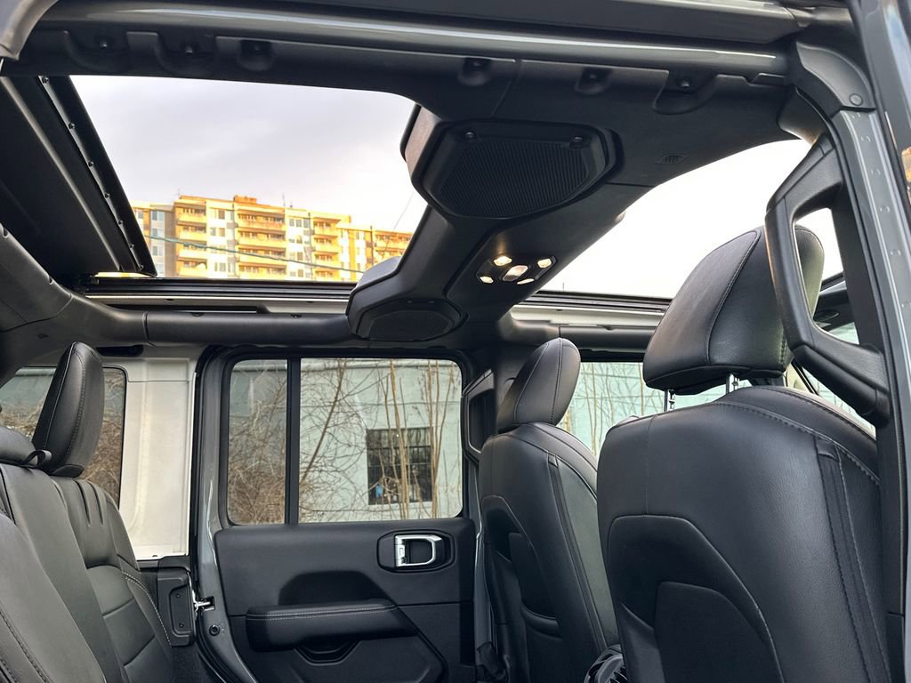 Used 2023 Jeep Wrangler Unlimited Sahara w/ Cold Weather Group image 13