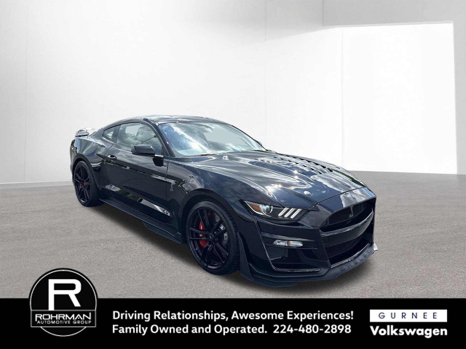 Used 2021 Ford Mustang Shelby GT500 w/ Technology Package RWD image 2