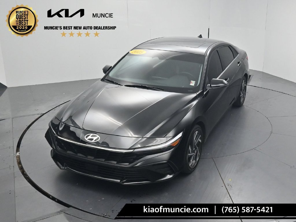 Used 2025 Hyundai Elantra Limited w/ Cargo Package FWD image 47