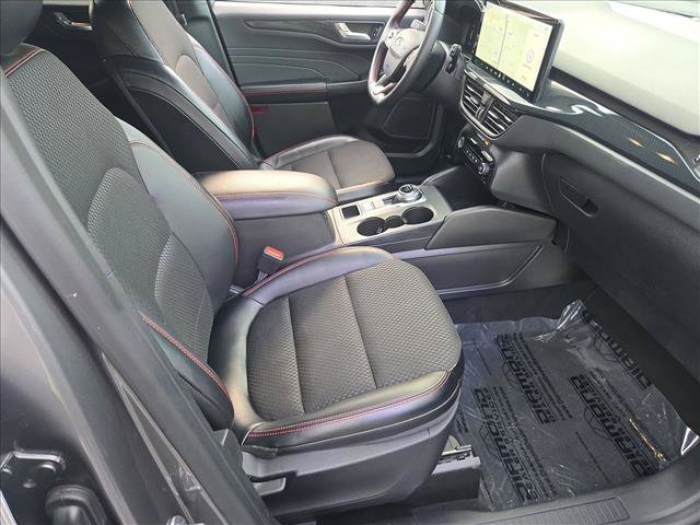 Used 2024 Ford Escape ST-Line w/ Tech Pack #1 FWD image 21