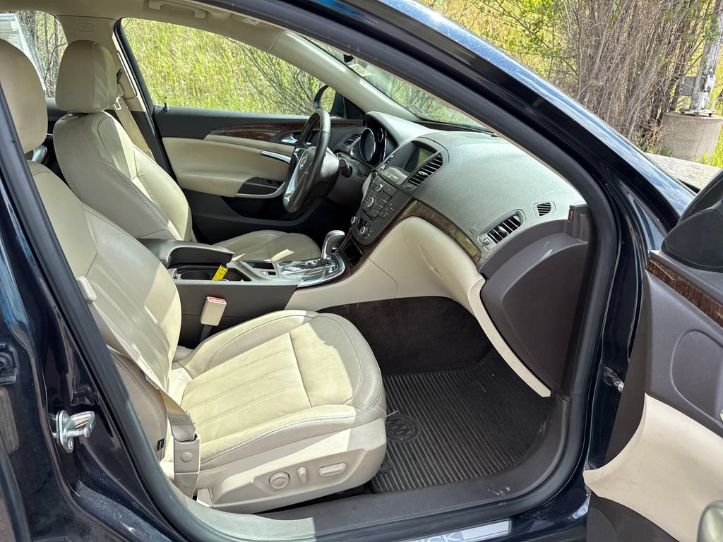 Used 2013 Buick Regal Premium FWD image 29
