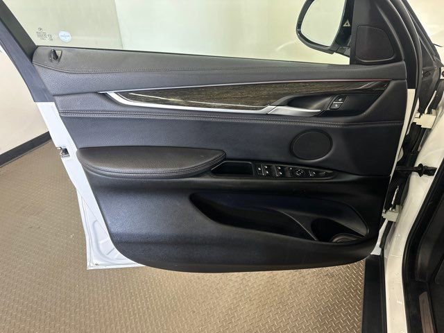 Used 2018 BMW X6 sDrive35i image 14