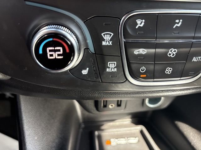 Used 2023 Chevrolet Traverse LT FWD image 26