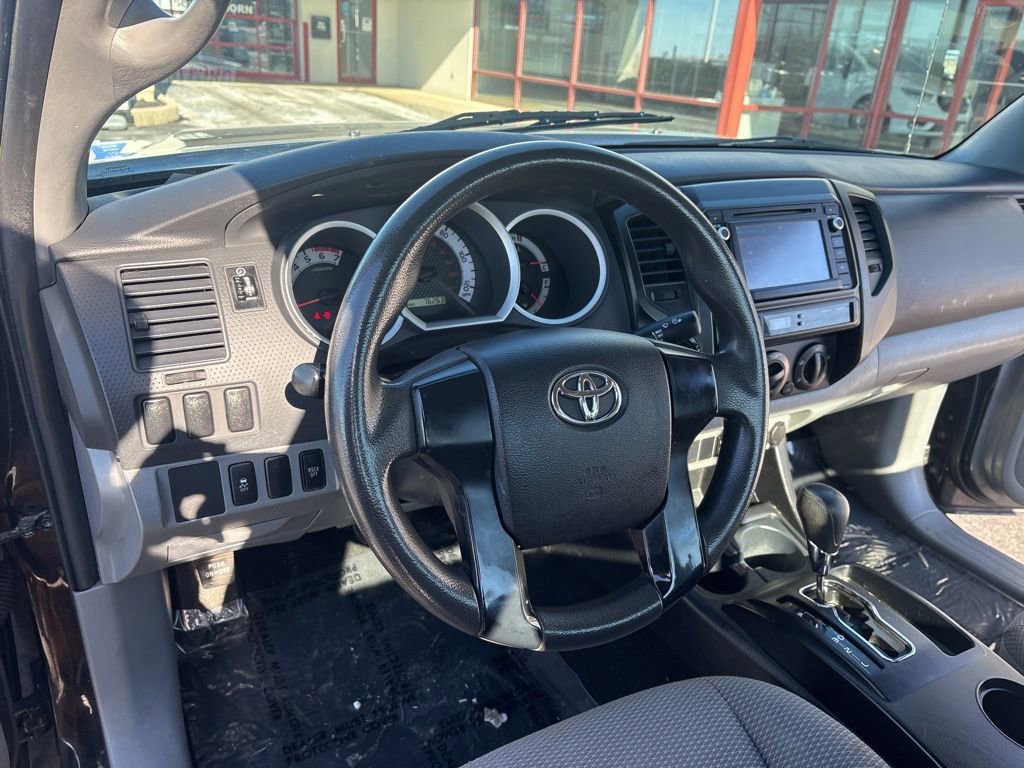 Used 2014 Toyota Tacoma 4x4 Regular Cab image 42