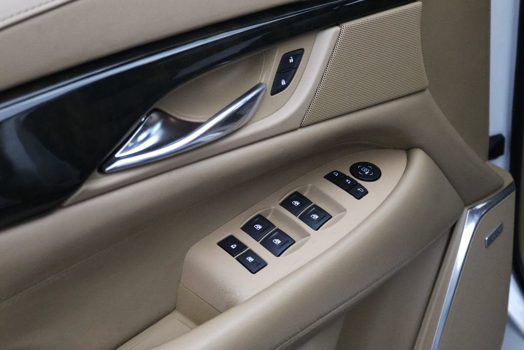 Used 2019 Cadillac Escalade ESV Platinum AWD/4WD image 19
