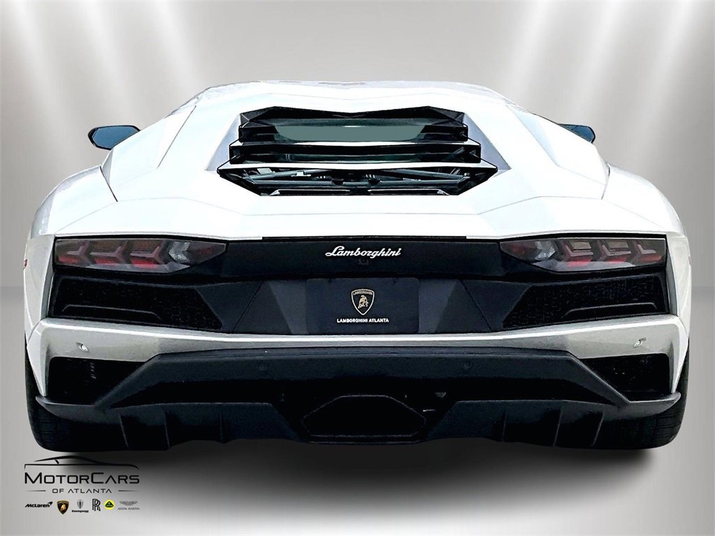 Used 2017 Lamborghini Aventador S image 4