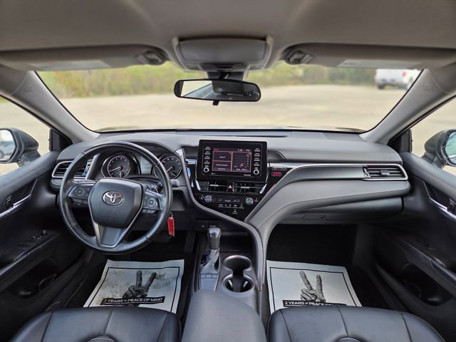 Used 2023 Toyota Camry SE image 19