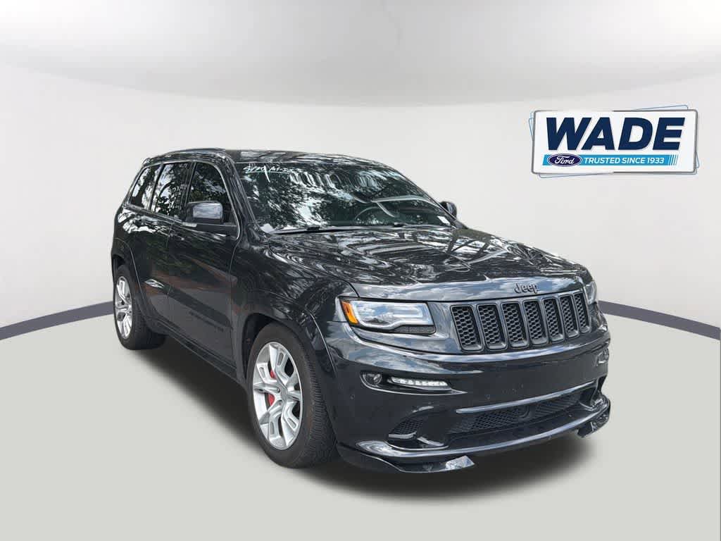Used 2015 Jeep Grand Cherokee SRT w/ Luxury Group II AWD/4WD image 3