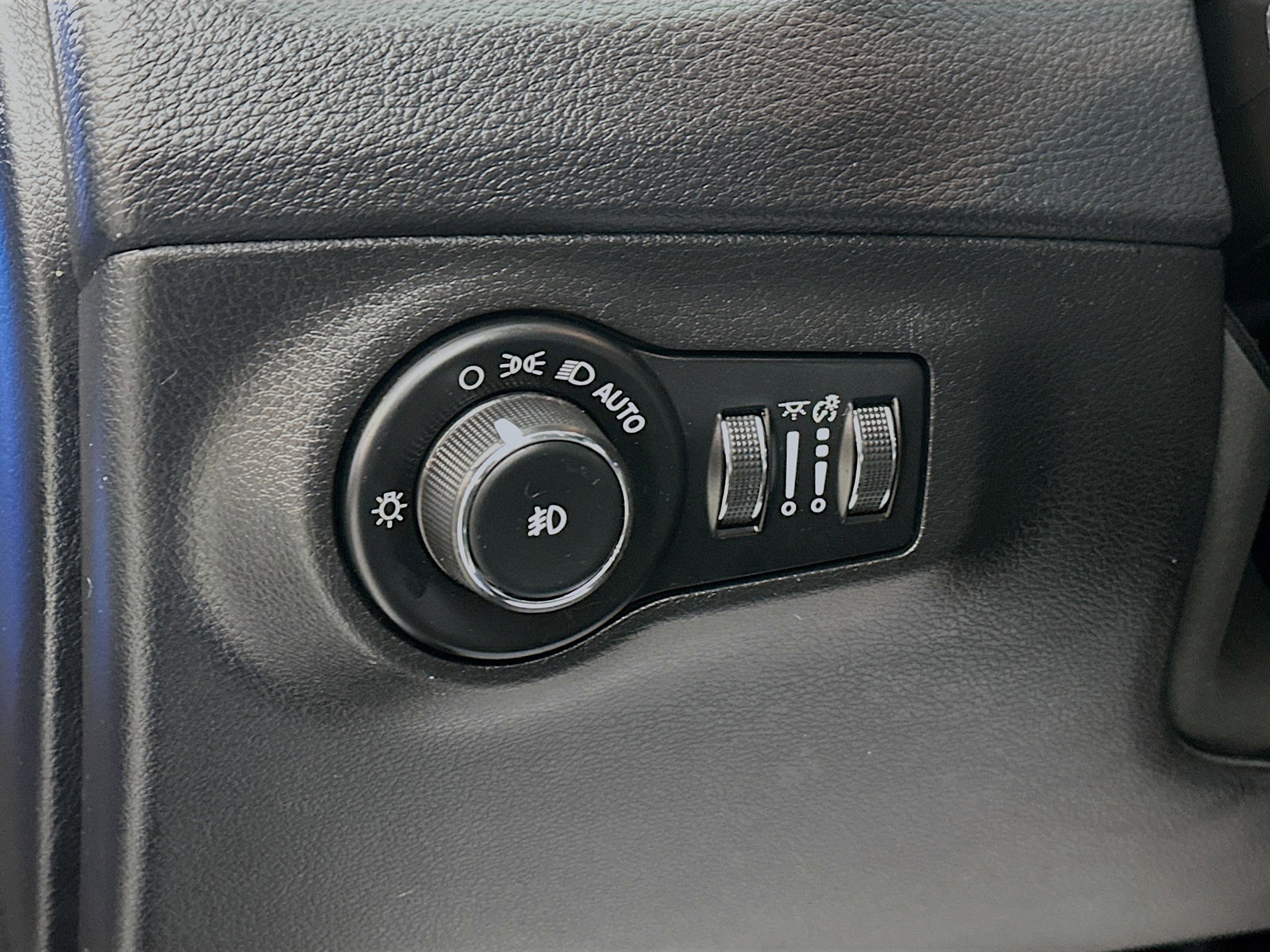 Used 2019 Jeep Compass Limited image 10