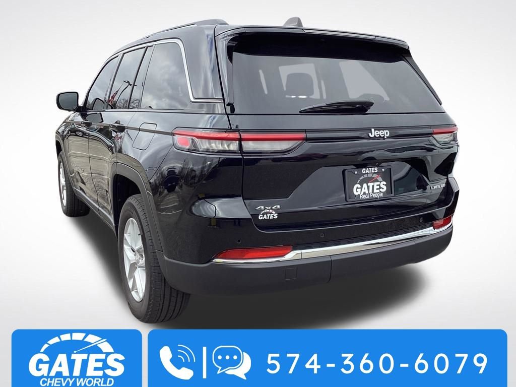 Used 2023 Jeep Grand Cherokee Laredo w/ Trailer Tow Prep Group (B) AWD/4WD image 7
