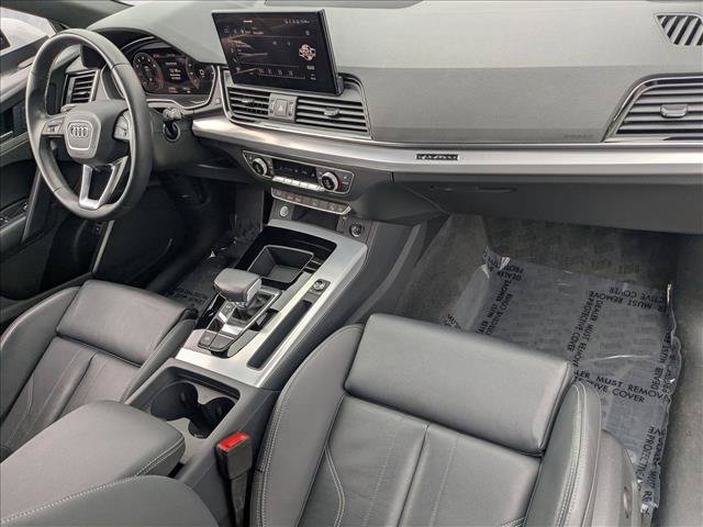 Certified 2024 Audi Q5 2.0T Premium w/ Summer of Audi Package AWD/4WD image 19