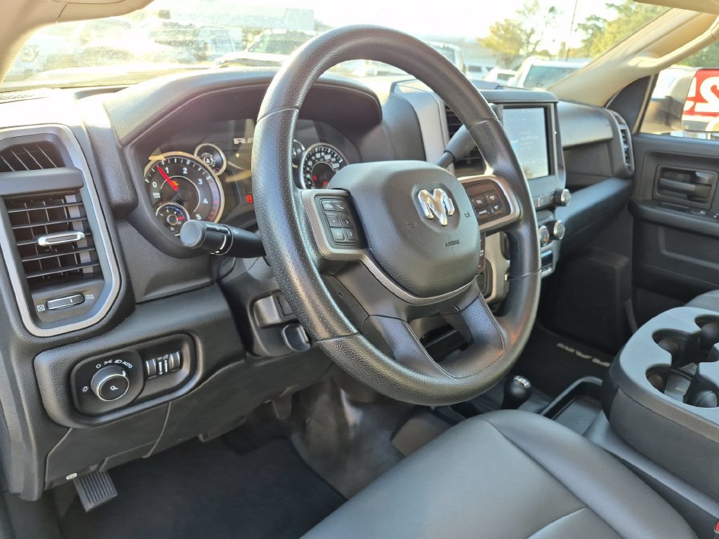 Used 2020 RAM 3500 Tradesman w/ Chrome Appearance Group AWD/4WD image 14