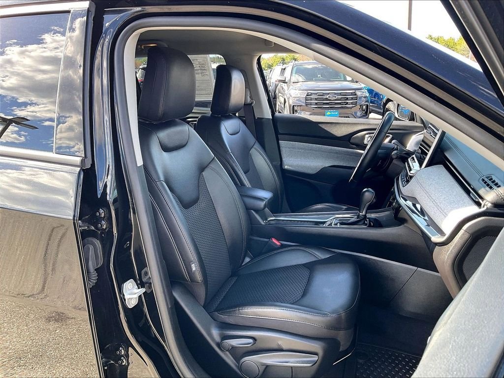 Used 2022 Jeep Compass Latitude w/ Convenience Group AWD/4WD image 10