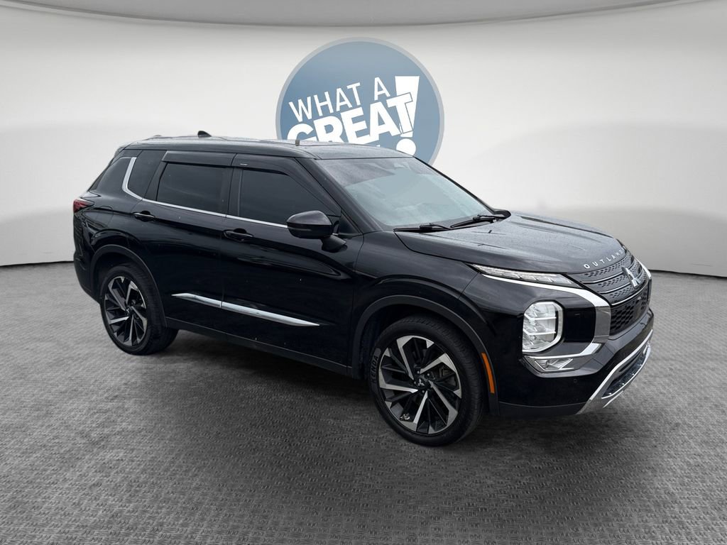 Used 2022 Mitsubishi Outlander SE AWD/4WD image 1