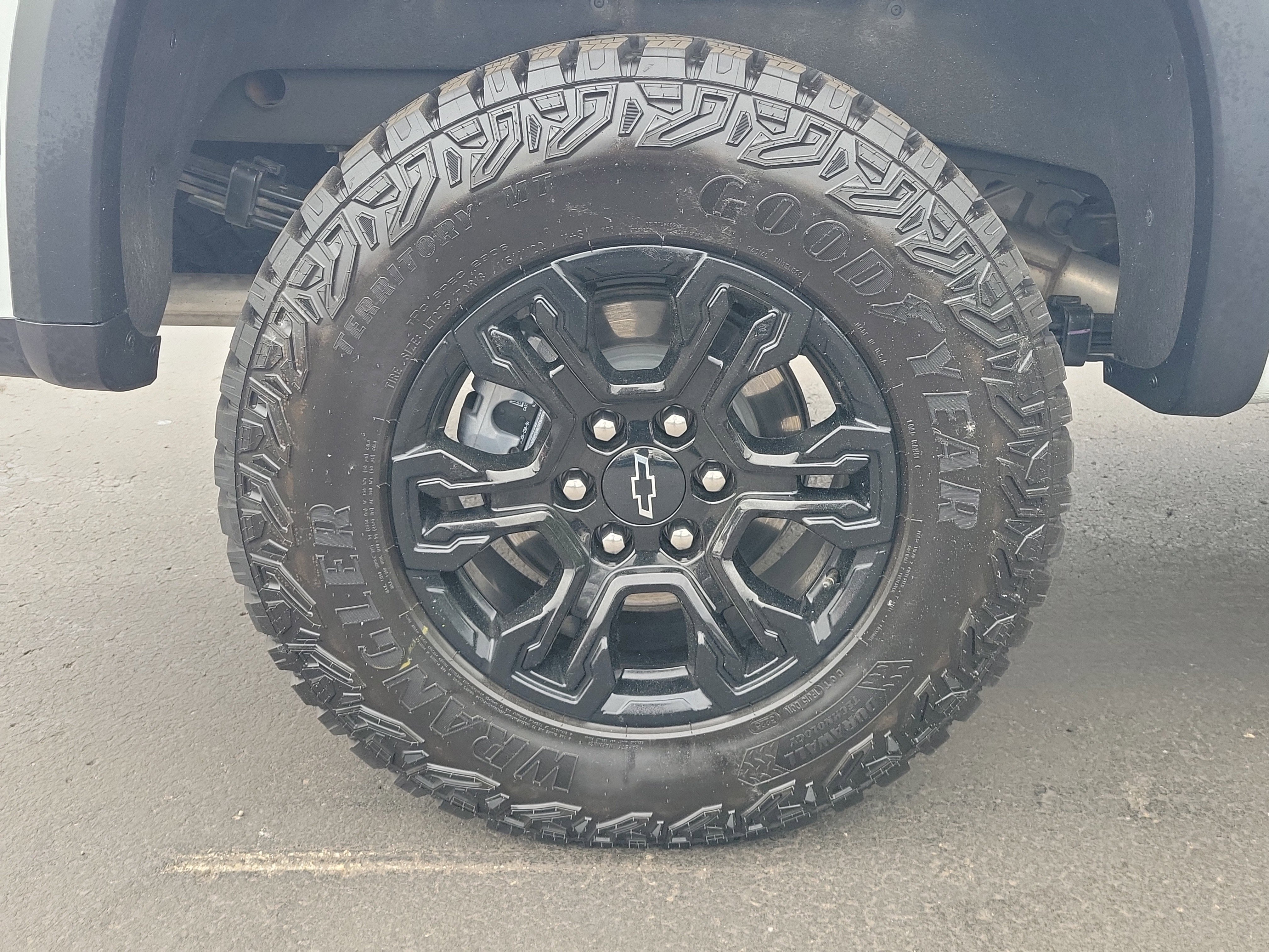 Used 2026 Chevrolet Silverado 1500 ZR2 AWD/4WD image 5