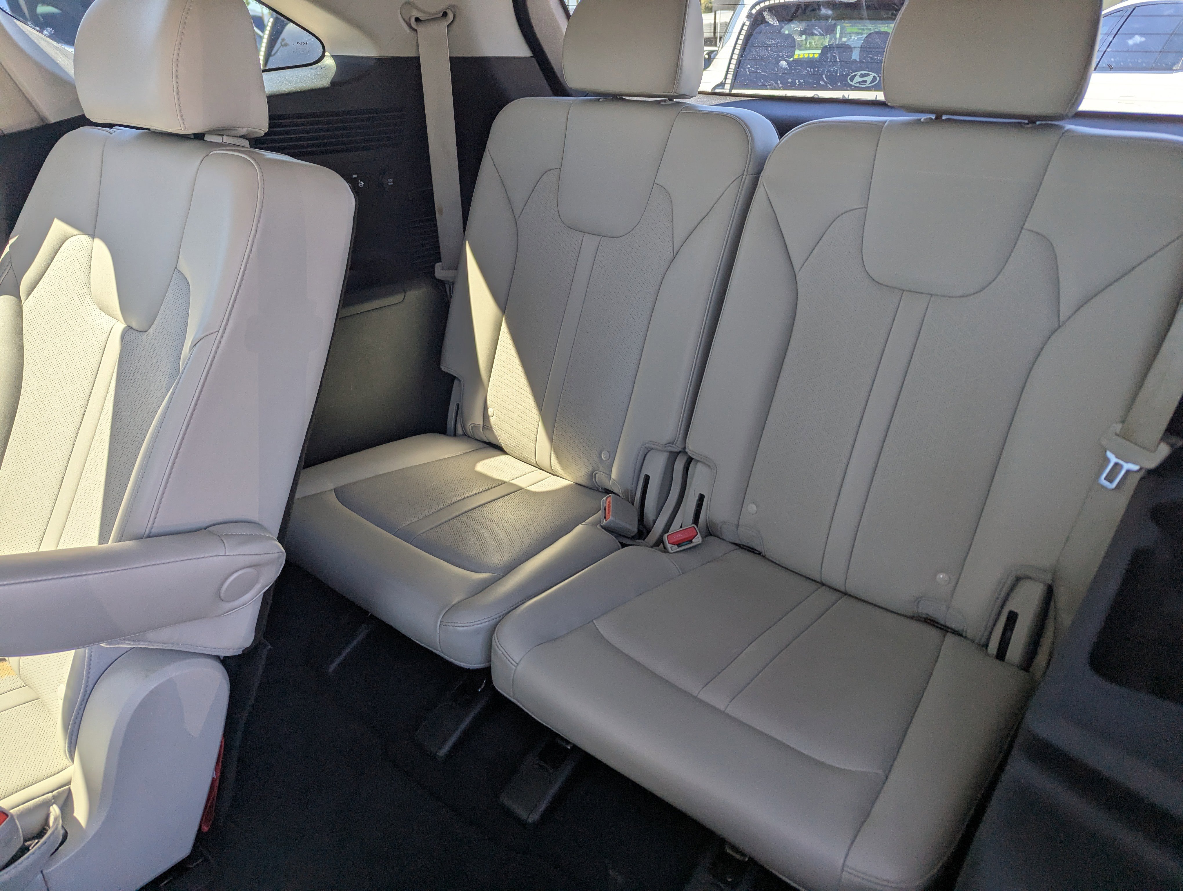 Used 2021 Kia Sorento SX image 9