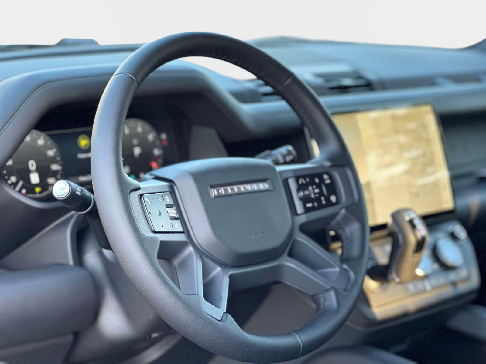 New 2026 Land Rover Defender 110 X-Dynamic SE AWD/4WD image 24