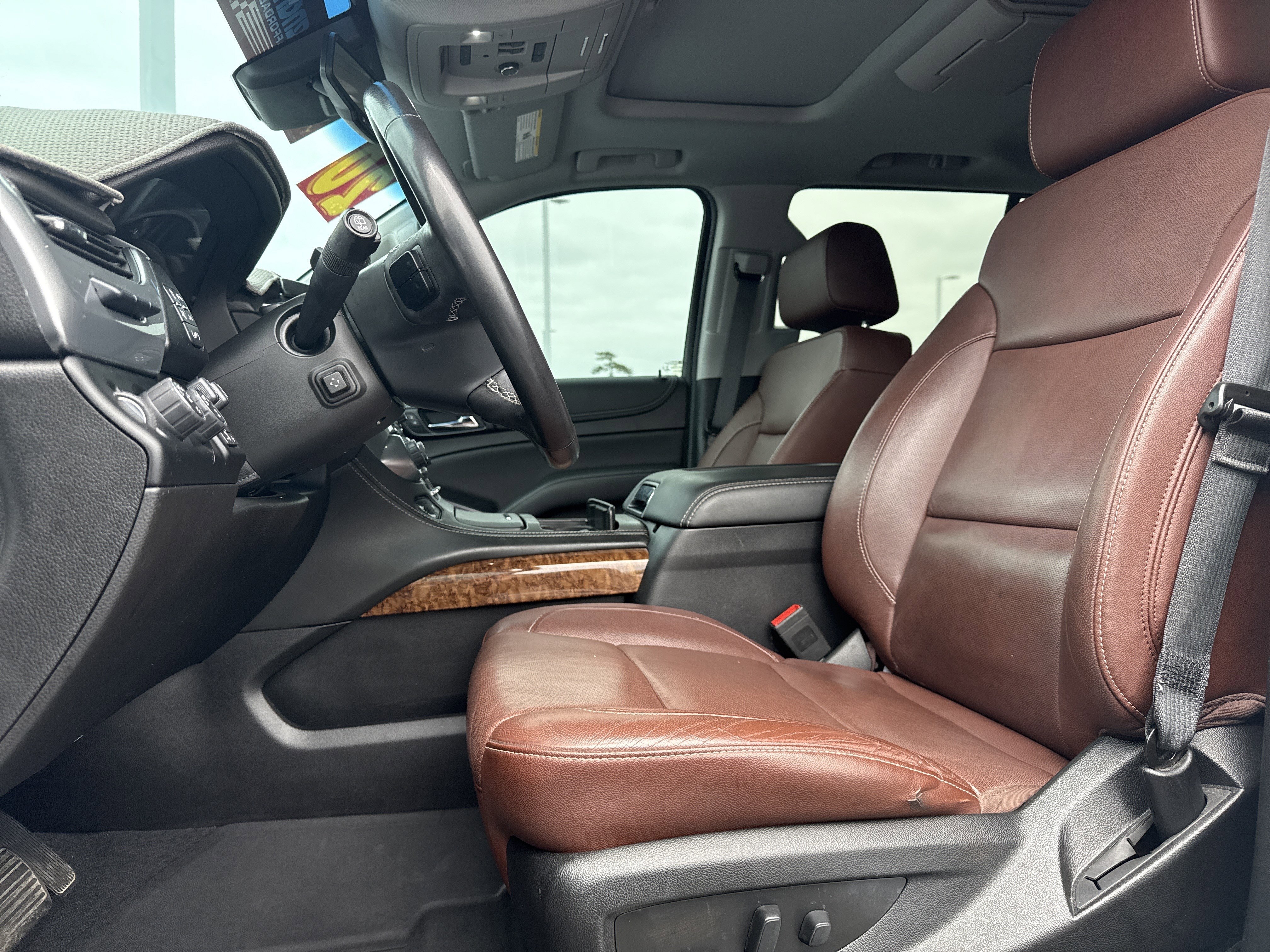 Used 2020 Chevrolet Tahoe Premier w/ Premier Plus Edition AWD/4WD image 16