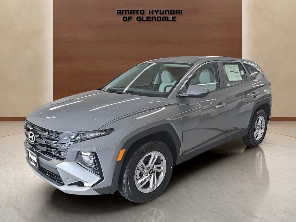 Used 2026 Hyundai Tucson SE AWD/4WD image 2