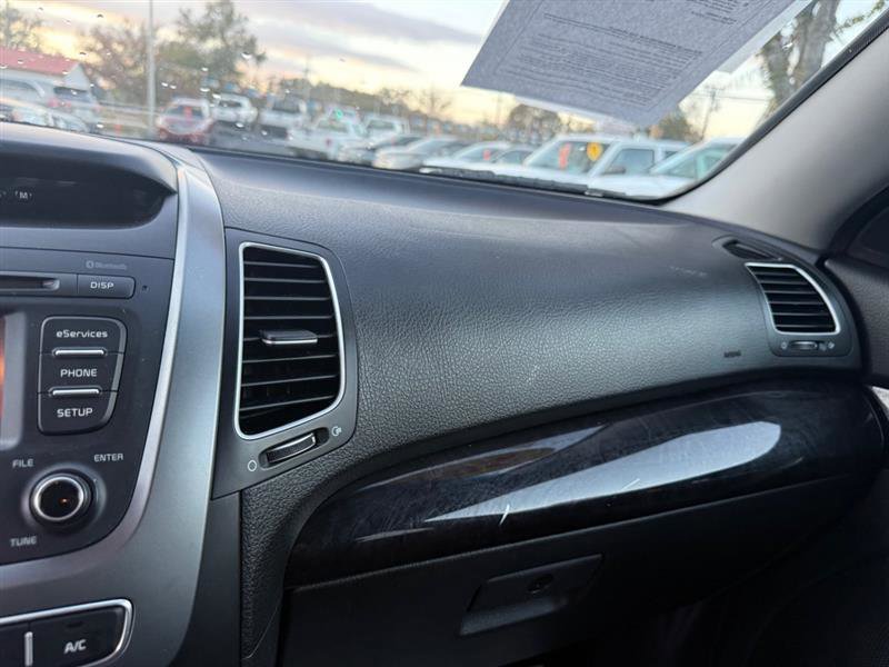 Used 2014 Kia Sorento LX image 22
