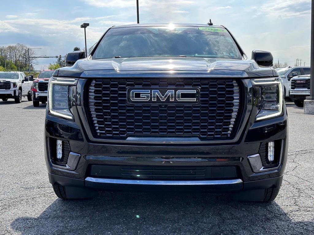 Used 2023 GMC Yukon Denali Ultimate AWD/4WD image 4