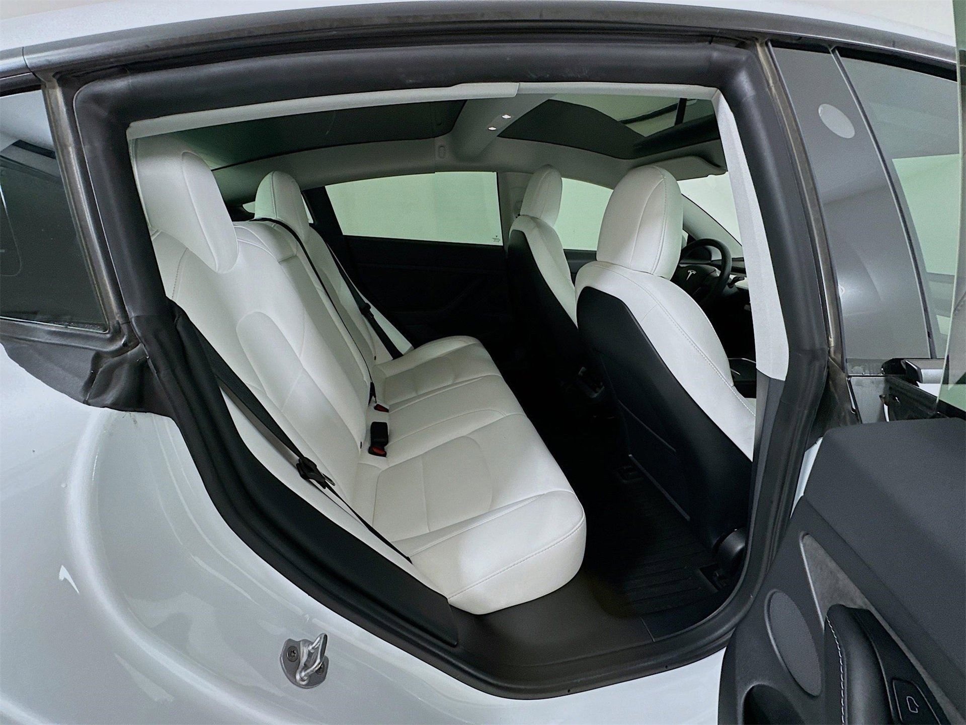 Used 2022 Tesla Model 3 Long Range image 30