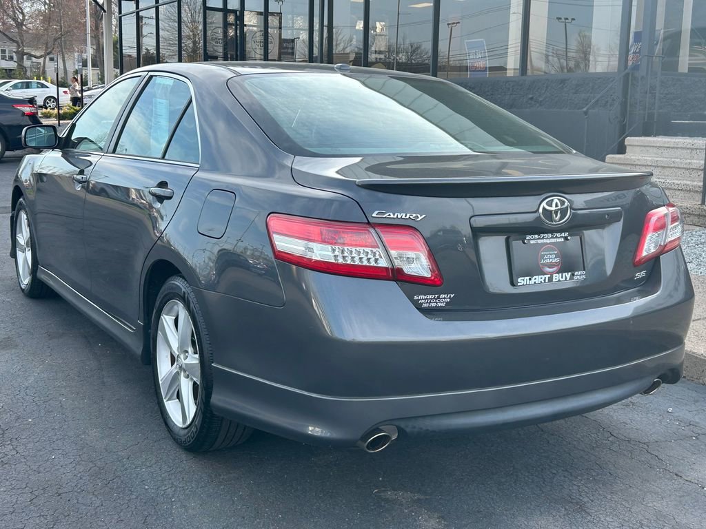 Used 2011 Toyota Camry SE w/ Sport Leather Pkg FWD image 8